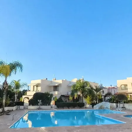 Amazing - 2 Bdr & Pool *