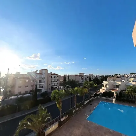 Amazing - 2 Bdr & Pool *