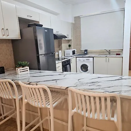 Amazing - 2 Bdr & Pool דירה