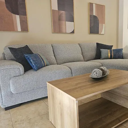 דירה Amazing - 2 Bdr & Pool *