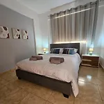Amazing - 2 Bdr & Pool *