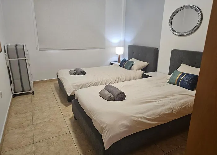 Amazing - 2 Bdr & Pool Paphos